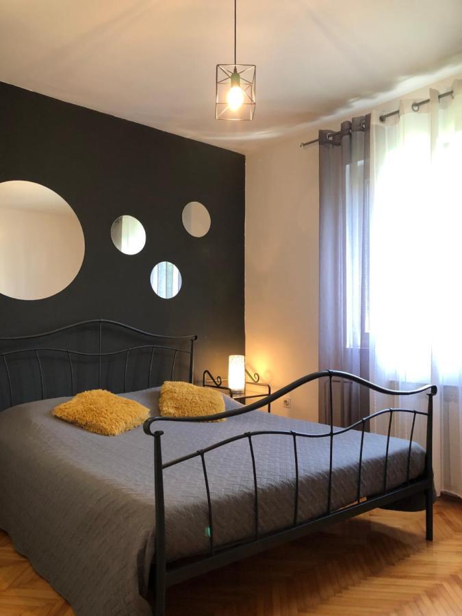 טרוגיר Apartments Salona מראה חיצוני תמונה