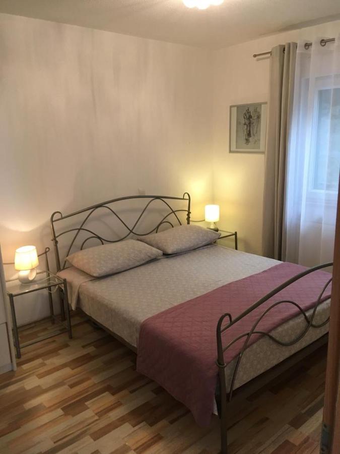 טרוגיר Apartments Salona מראה חיצוני תמונה