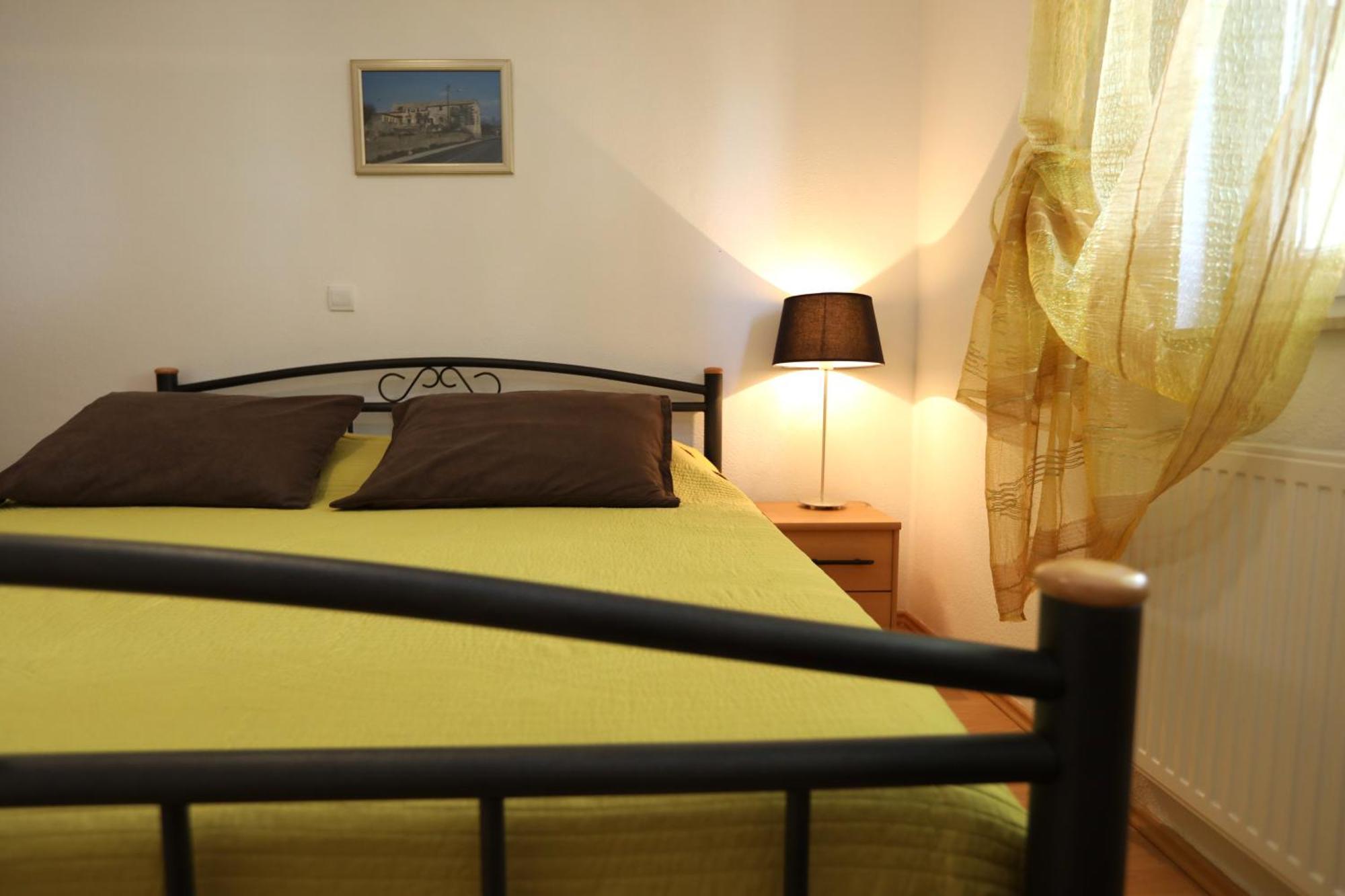 טרוגיר Apartments Salona מראה חיצוני תמונה