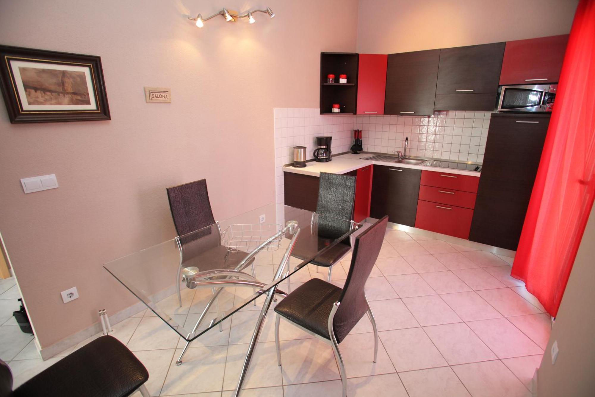 טרוגיר Apartments Salona מראה חיצוני תמונה
