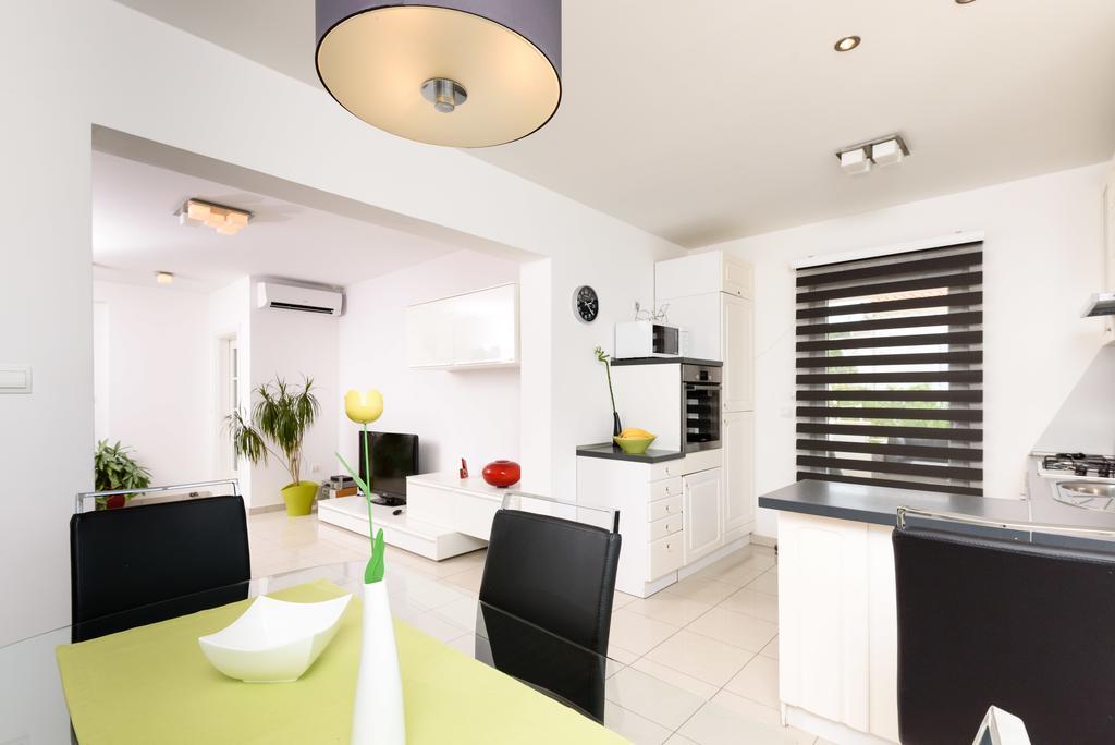 טרוגיר Apartments Salona מראה חיצוני תמונה