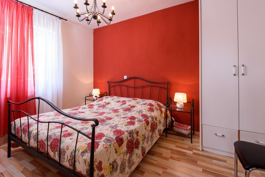 טרוגיר Apartments Salona מראה חיצוני תמונה