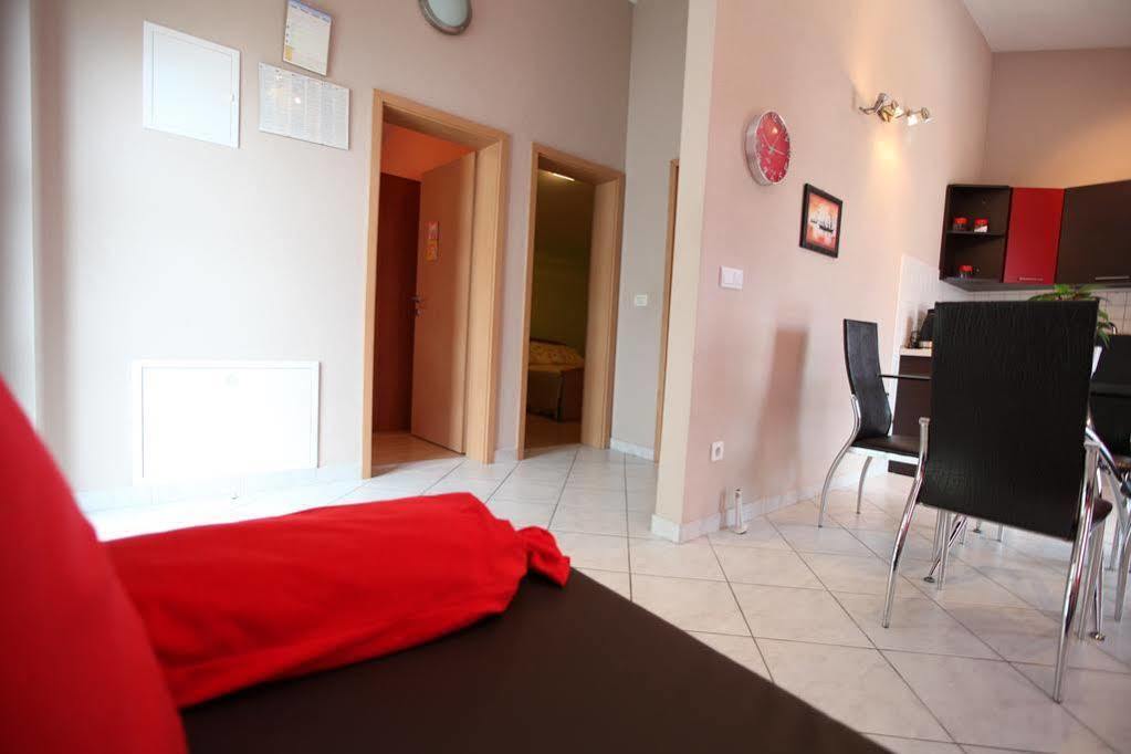 טרוגיר Apartments Salona מראה חיצוני תמונה